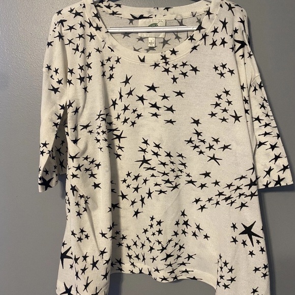 Nurture by Lamaze Star Print Long Sleeve Top - Black and White - Picture 1 of 5